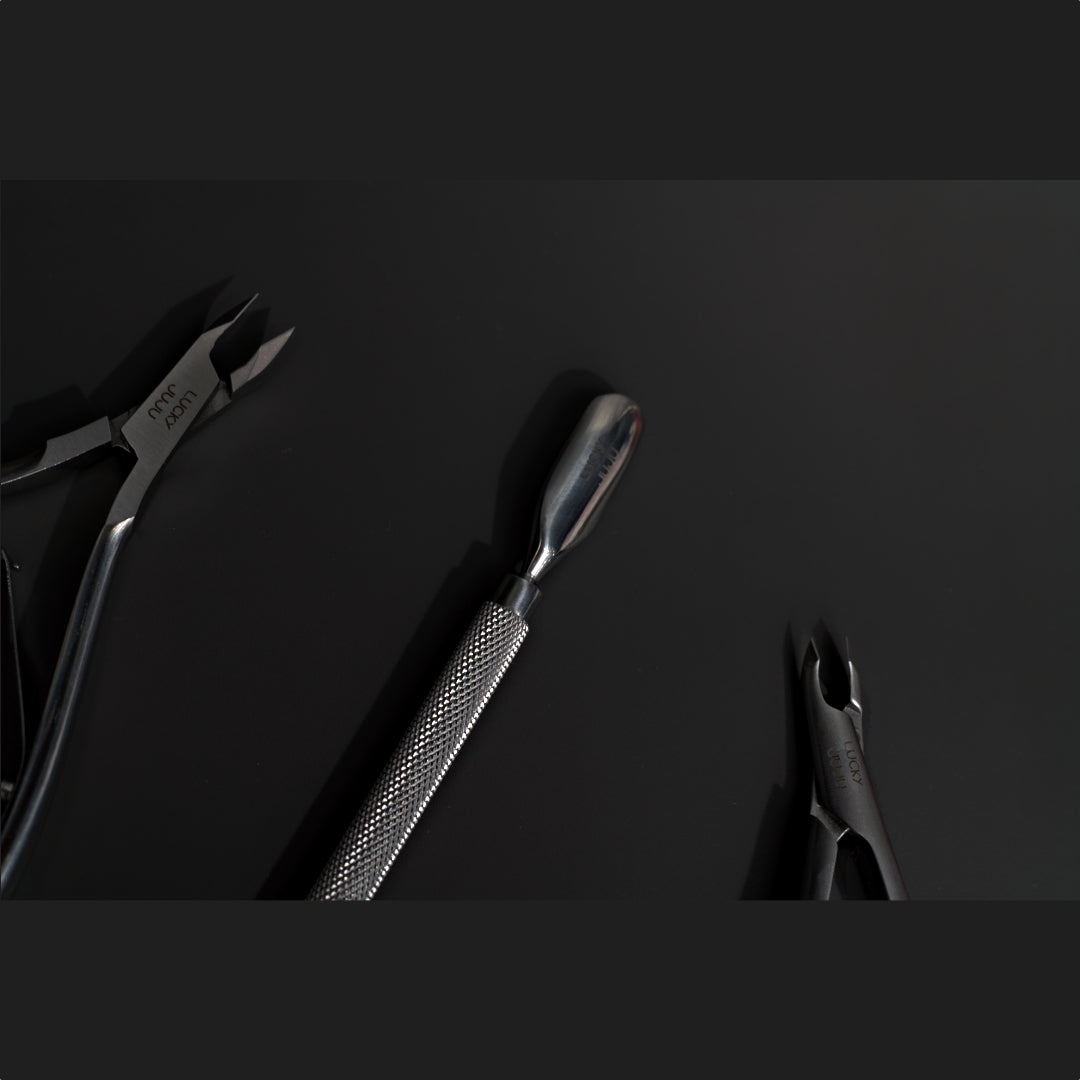 Complete Cuticle Tool Set, 2 Nippers + Pusher