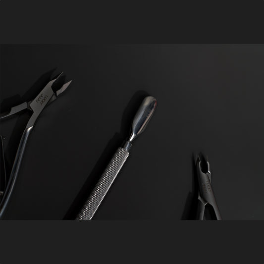Complete Cuticle Tool Set, 2 Nippers + Pusher