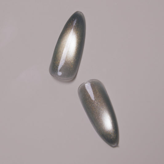 06 Stardust Veil, Cosmos Cat Eye Gel